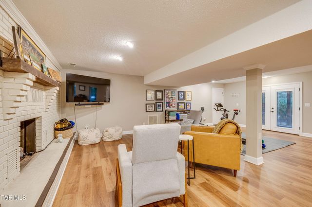 497 Canterbury Drive, Blountville, TN 37617