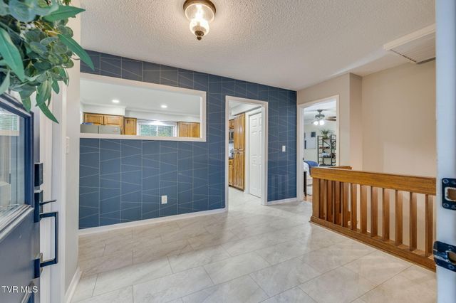 497 Canterbury Drive, Blountville, TN 37617