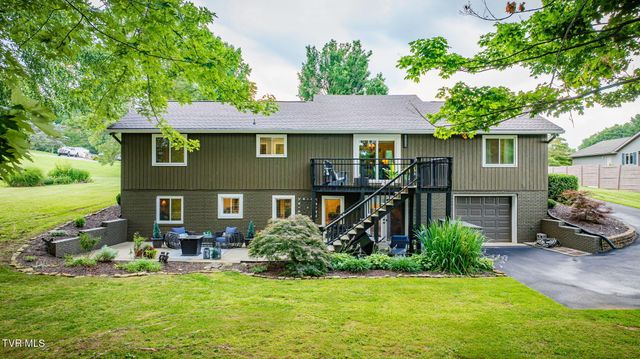 497 Canterbury Drive, Blountville, TN 37617