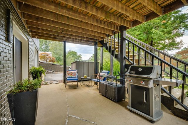 497 Canterbury Drive, Blountville, TN 37617