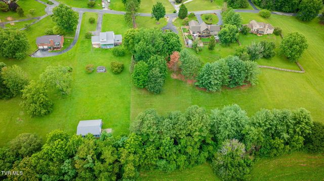 497 Canterbury Drive, Blountville, TN 37617