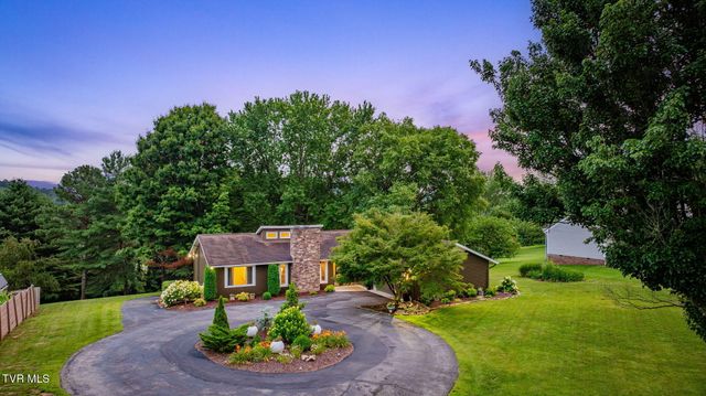 497 Canterbury Drive, Blountville, TN 37617