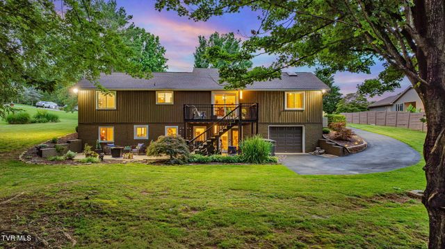 497 Canterbury Drive, Blountville, TN 37617