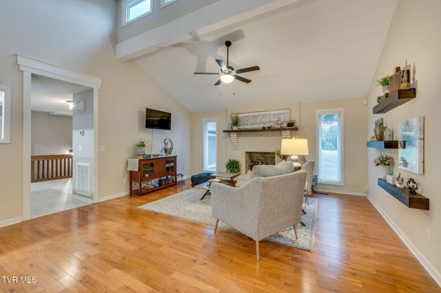 497 Canterbury Drive, Blountville, TN 37617