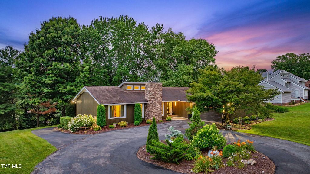 497 Canterbury Drive, Blountville, TN 37617