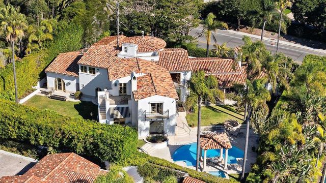 6692 La Jolla Scenic Dr S, La Jolla, CA 92037