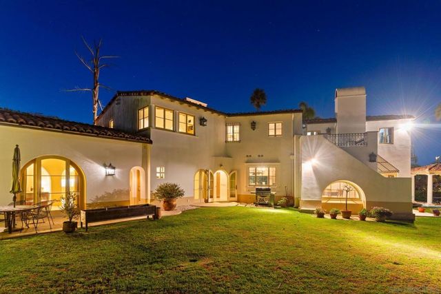6692 La Jolla Scenic Dr S, La Jolla, CA 92037
