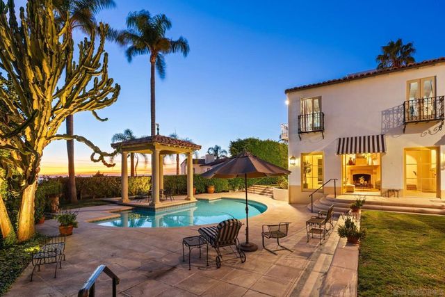 6692 La Jolla Scenic Dr S, La Jolla, CA 92037