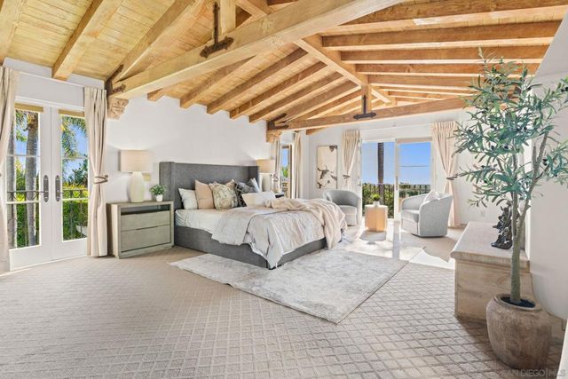 6692 La Jolla Scenic Dr S, La Jolla, CA 92037