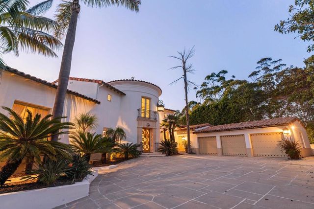 6692 La Jolla Scenic Dr S, La Jolla, CA 92037