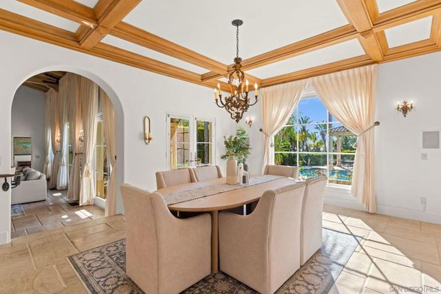 6692 La Jolla Scenic Dr S, La Jolla, CA 92037