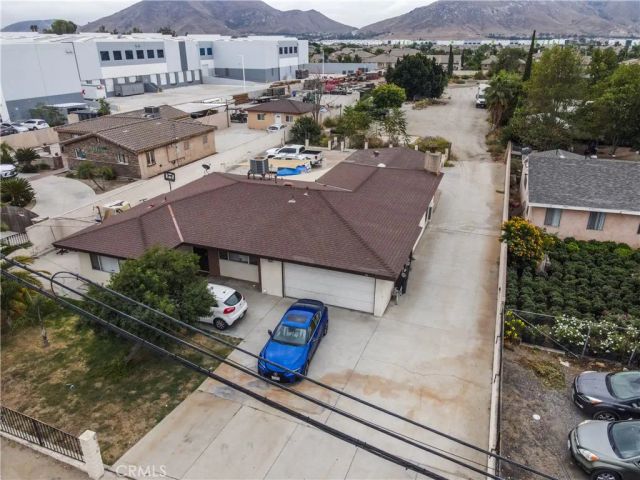 16569 Slover, Fontana, CA 92337