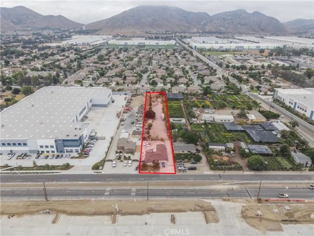 16569 Slover, Fontana, CA 92337