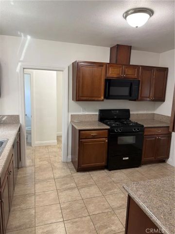 3433 Lowell, Los Angeles, CA 90032
