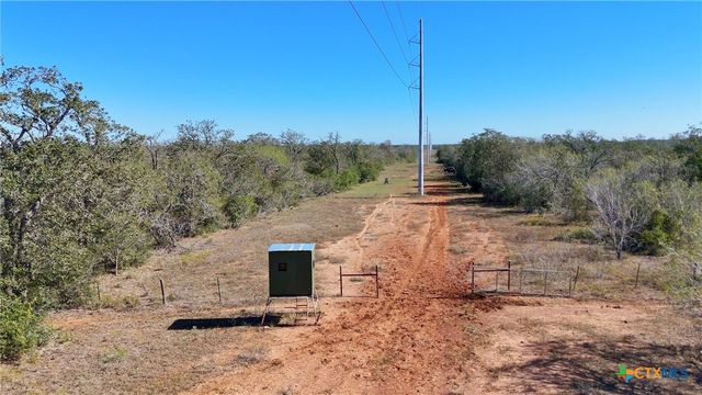 7180 CR 283, Harwood, TX 78632