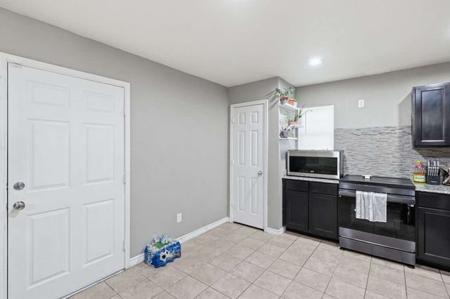 1735 Mcbroom Street, Dallas, TX 75212
