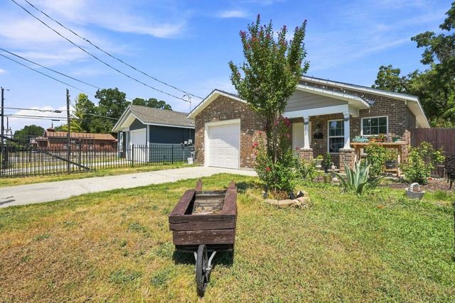 1735 Mcbroom Street, Dallas, TX 75212