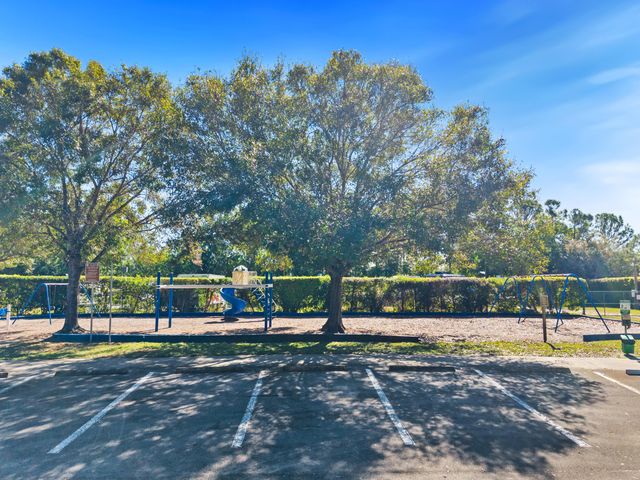 624 NE Bent Paddle Lane, Port St. Lucie, Port St Lucie, FL 34983