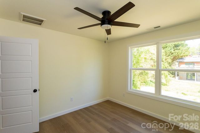 39 Terry Estates Drive, Black Mountain, NC 28711