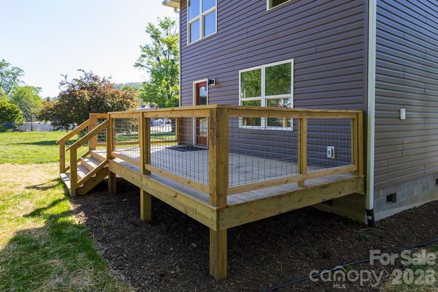39 Terry Estates Drive, Black Mountain, NC 28711