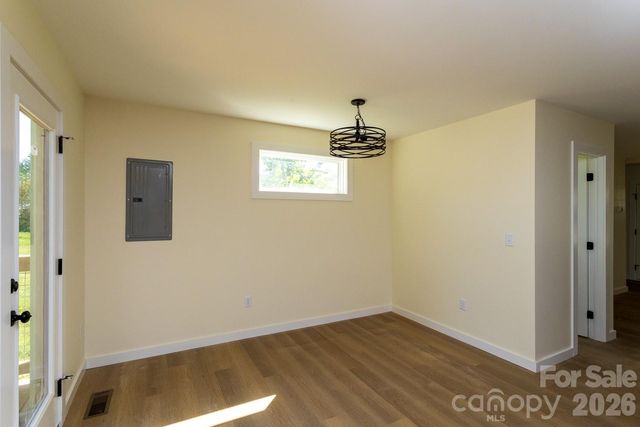 39 Terry Estates Drive, Black Mountain, NC 28711
