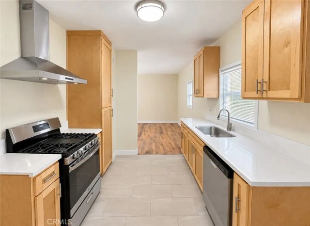 324 W Opp, Wilmington, CA 90744