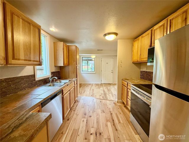 6724 S Bell Street, Tacoma, WA 98408