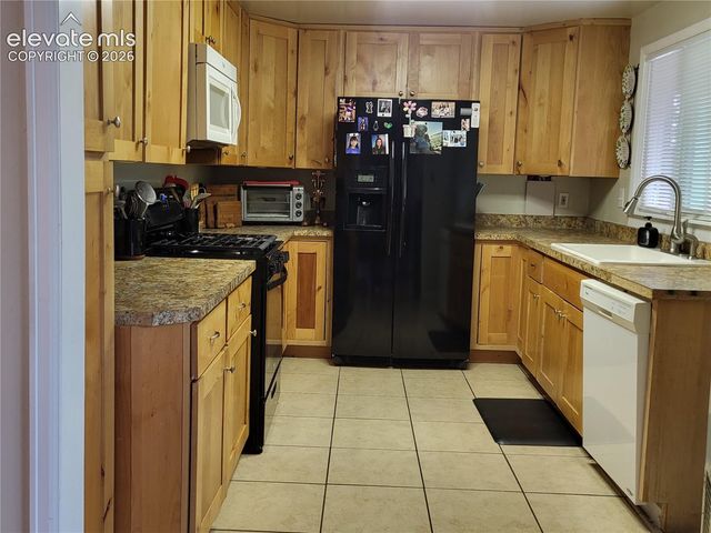 2120 Bonfoy Avenue, Colorado Springs, CO 80909