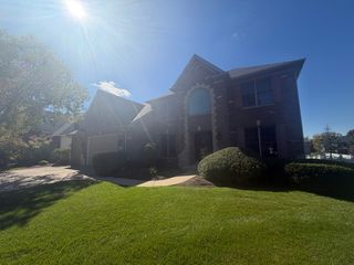 728 Waterside Drive, South Elgin, IL 60177
