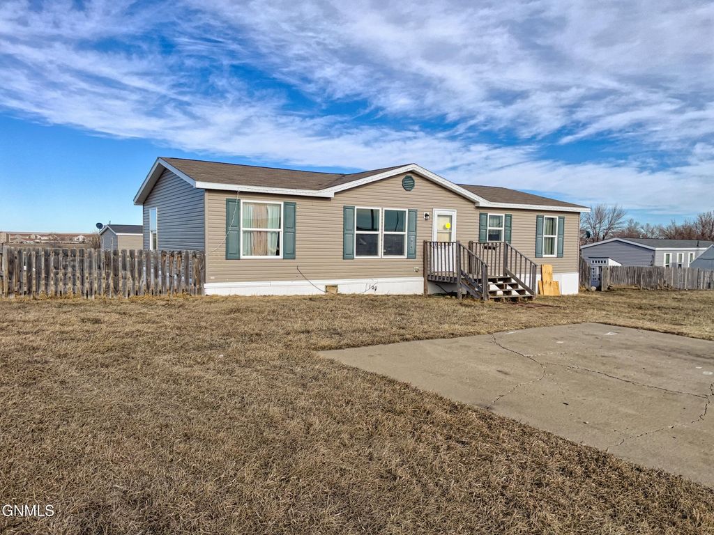 3816 22nd Avenue W, Williston, ND 58801