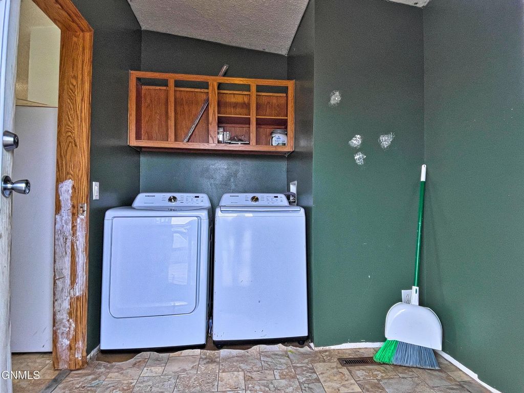 3816 22nd Avenue W, Williston, ND 58801 photo 14