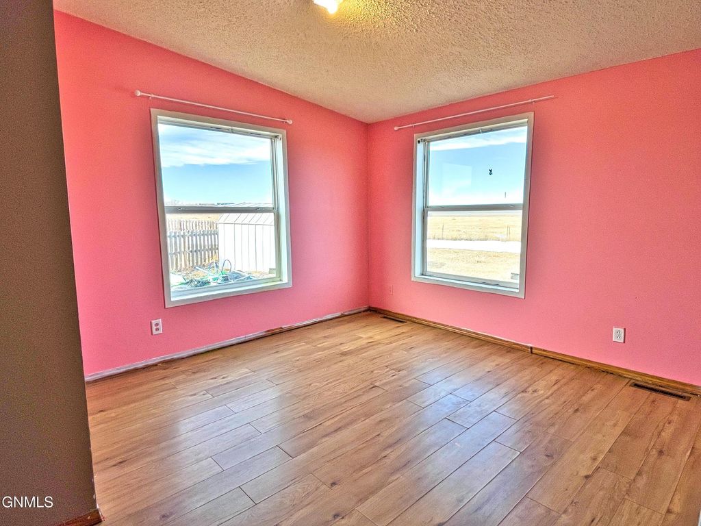 3816 22nd Avenue W, Williston, ND 58801 photo 21