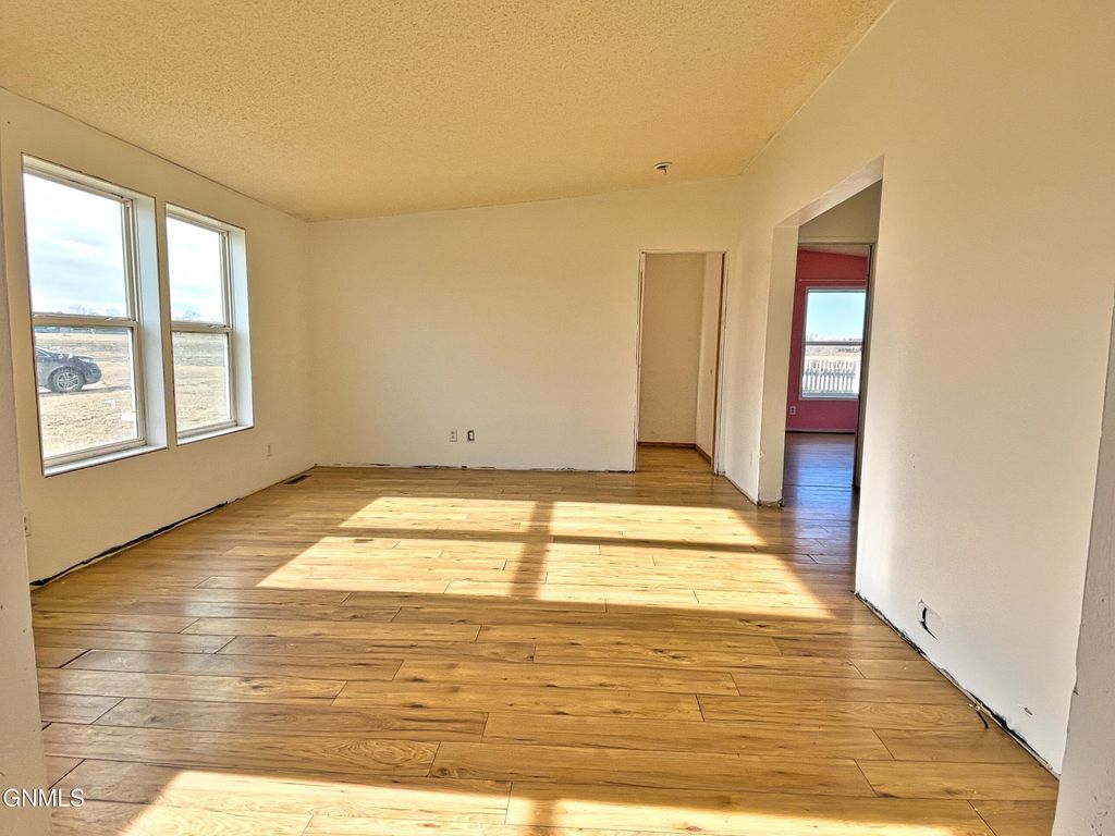 3816 22nd Avenue W, Williston, ND 58801 photo 5