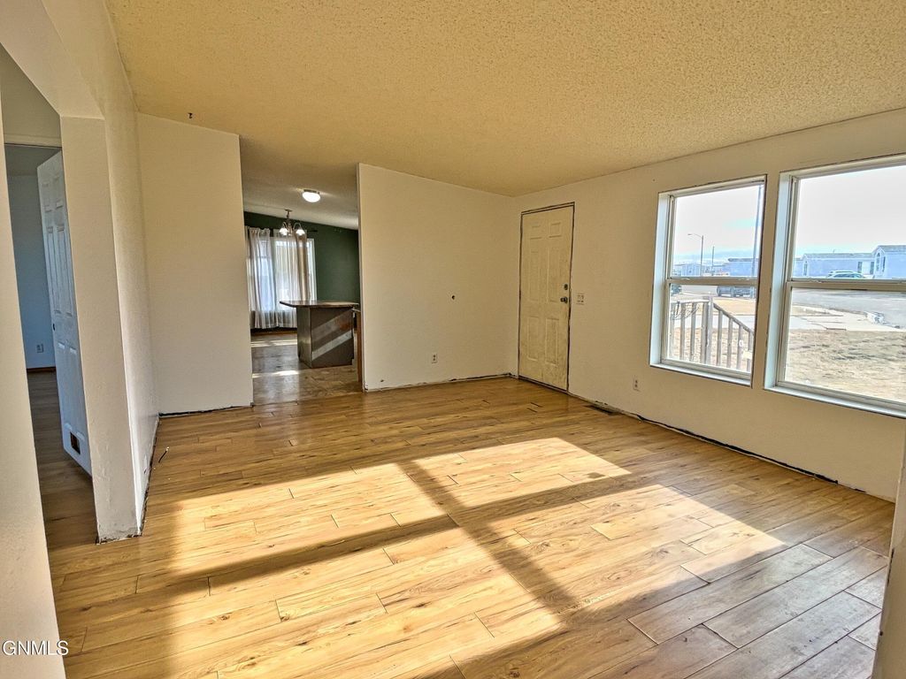 3816 22nd Avenue W, Williston, ND 58801 photo 7