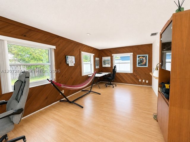 2001 SW 87th Ave, North Lauderdale, FL 33068
