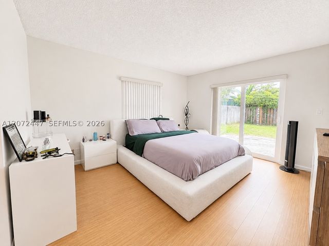 2001 SW 87th Ave, North Lauderdale, FL 33068