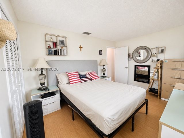2001 SW 87th Ave, North Lauderdale, FL 33068