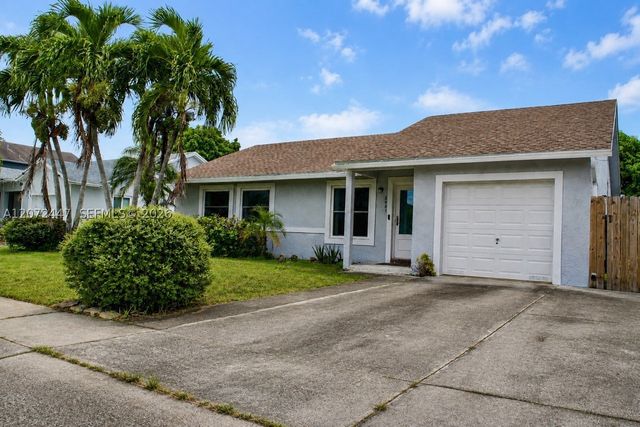 2001 SW 87th Ave, North Lauderdale, FL 33068