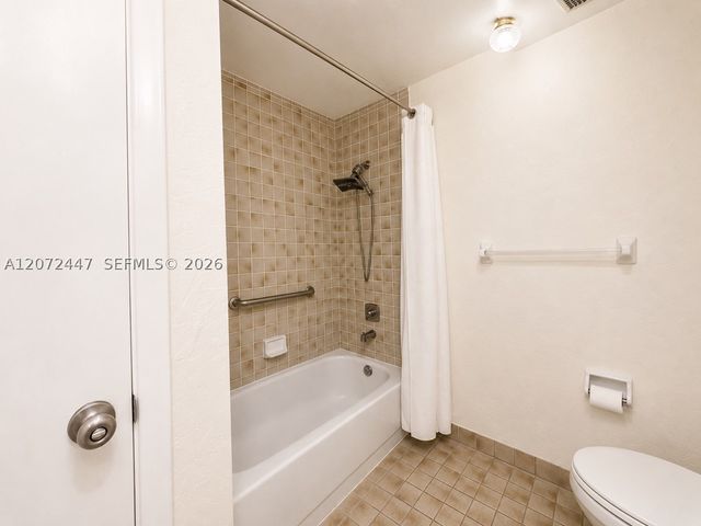 2001 SW 87th Ave, North Lauderdale, FL 33068