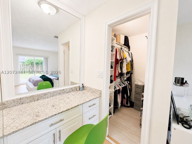 2001 SW 87th Ave, North Lauderdale, FL 33068