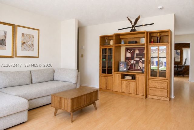 2001 SW 87th Ave, North Lauderdale, FL 33068