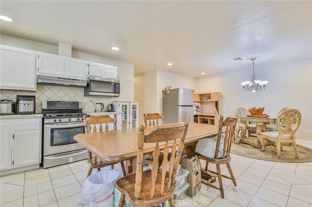 1709 E Luray Street, Long Beach, CA 90807