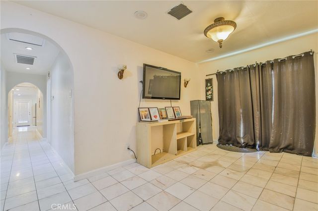 1709 E Luray Street, Long Beach, CA 90807