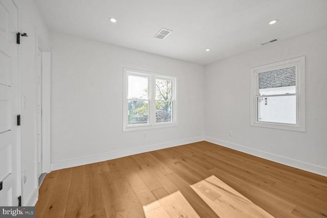 5310 14TH ST NW, Washington, DC 20011