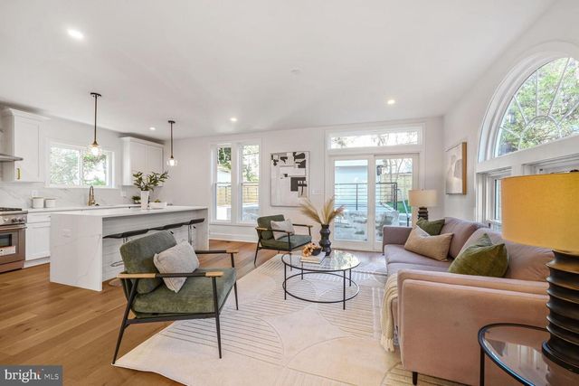 5310 14TH ST NW, Washington, DC 20011