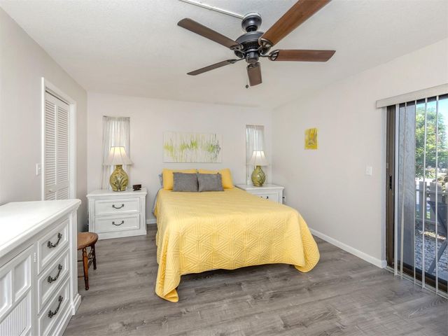 1712 LAKESIDE DRIVE 1712-B, Venice, FL 34293