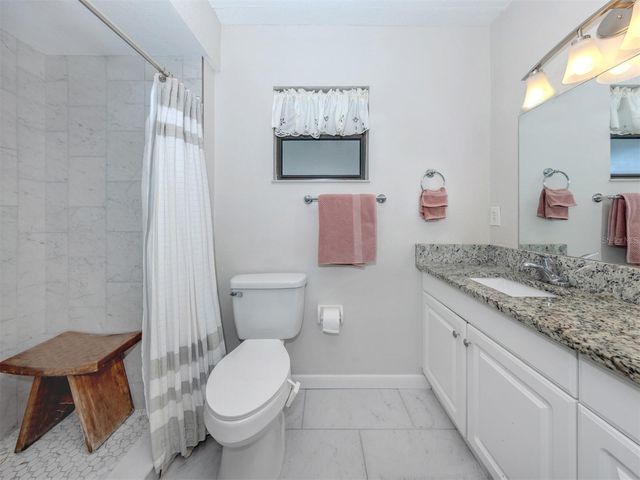 1712 LAKESIDE DRIVE 1712-B, Venice, FL 34293