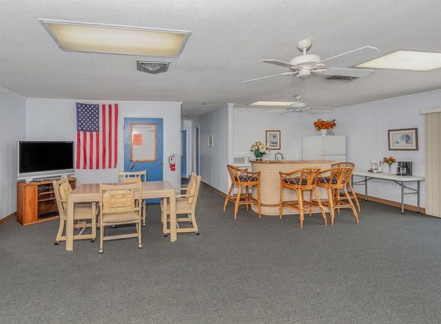 1712 LAKESIDE DRIVE 1712-B, Venice, FL 34293