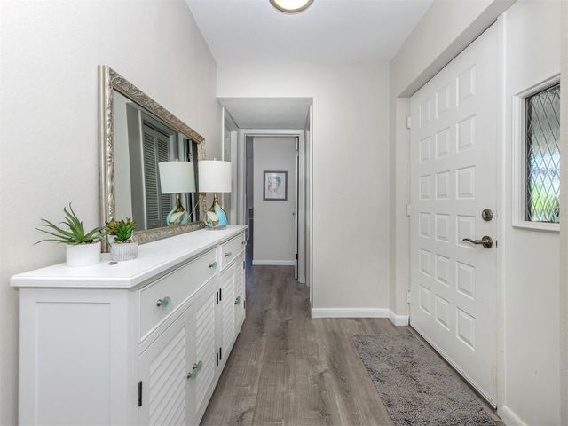 1712 LAKESIDE DRIVE 1712-B, Venice, FL 34293