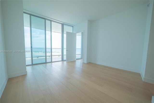 175 SE 25th Road 702, Miami, FL 33129
